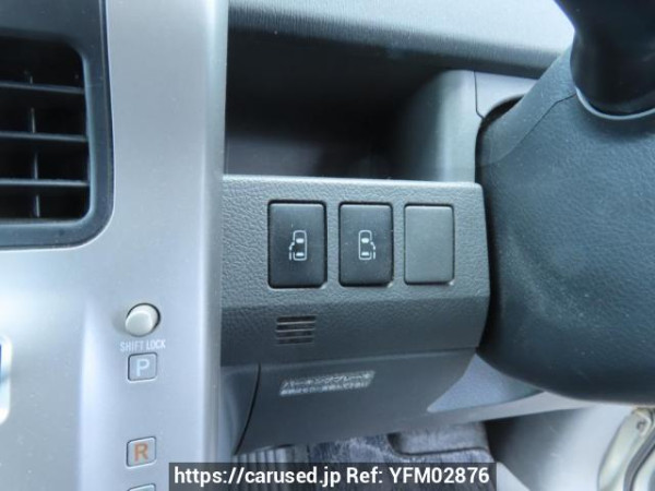 Used 2009 AT toyota voxy ZRR70W Image[32]