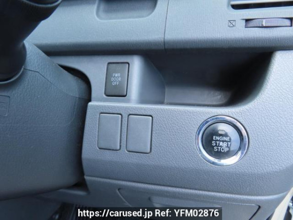 Used 2009 AT toyota voxy ZRR70W Image[33]
