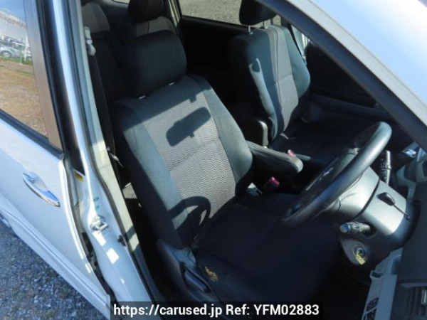 Used 2005 AT toyota voxy AZR60G Image[14]