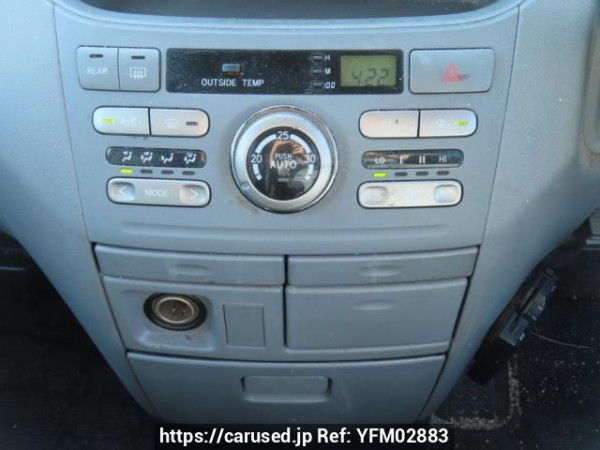 Used 2005 AT toyota voxy AZR60G Image[27]