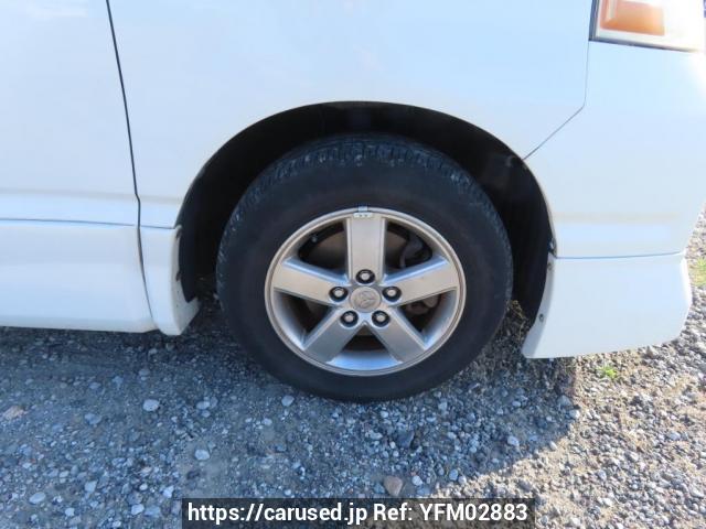 Buy Used 2005 Toyota Voxy AZR60G (YFM02883) - Carused.jp