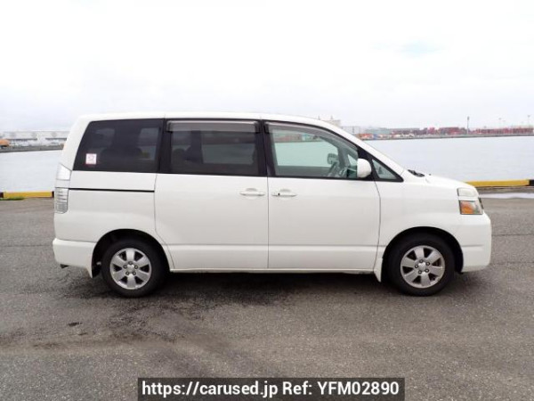 Used 2004 AT toyota voxy AZR60G Image[7]