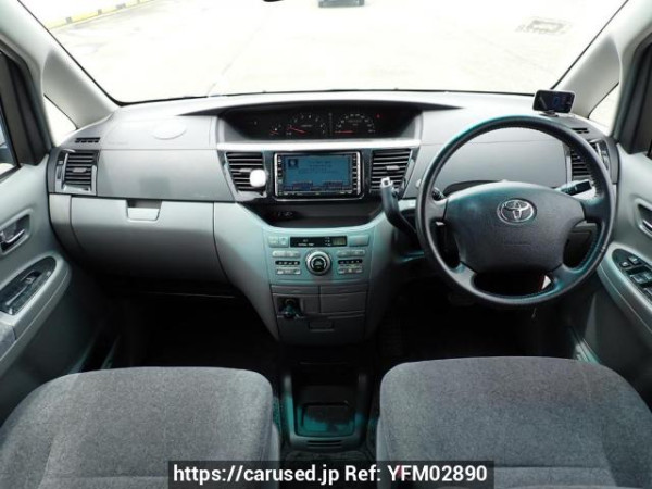Used 2004 AT toyota voxy AZR60G Image[18]
