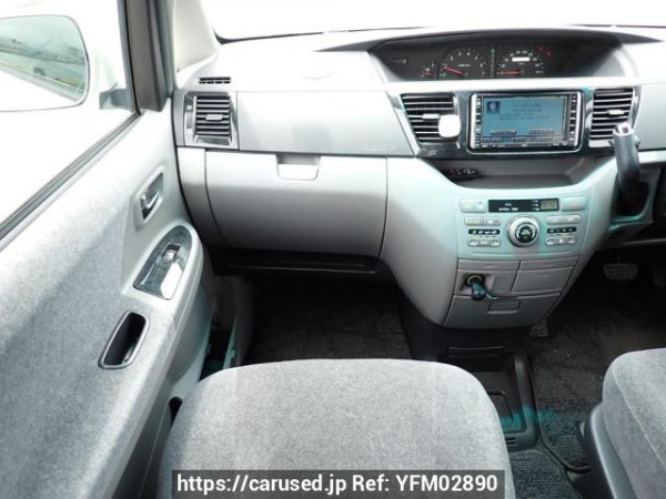 Used 2004 AT toyota voxy AZR60G Image[19]