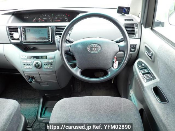 Used 2004 AT toyota voxy AZR60G Image[20]