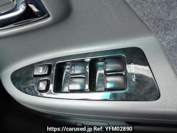 Used 2004 AT toyota voxy AZR60G Image[29]