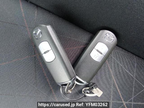 Used 2013 AT mazda demio DE3FS Image[26]
