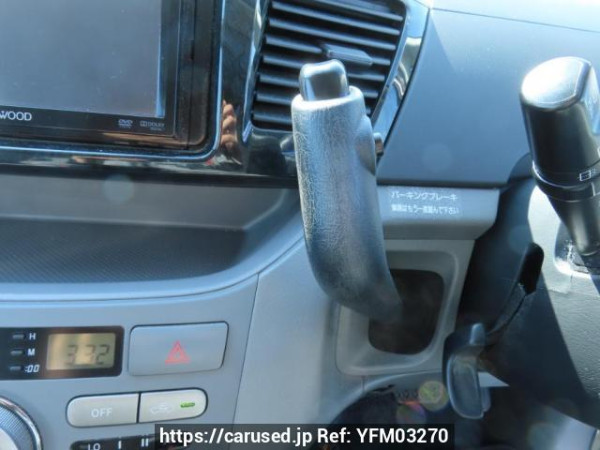 Used 2006 AT toyota voxy AZR60G Image[29]
