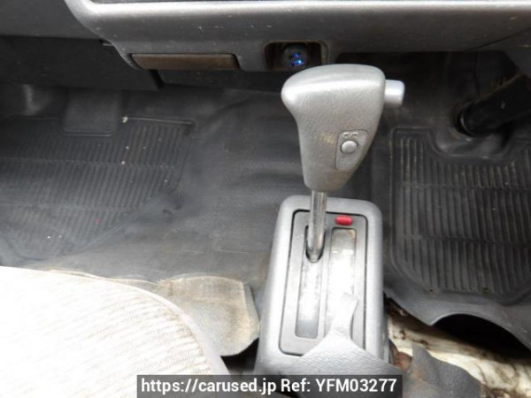 Used 1999 AT toyota hiace-van RZH102V Image[24]
