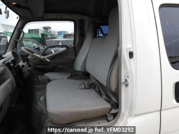 Used 2004 AT toyota dyna-route-van XZU307V Image[13]