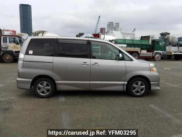 Used 2006 AT toyota voxy AZR60G Image[7]