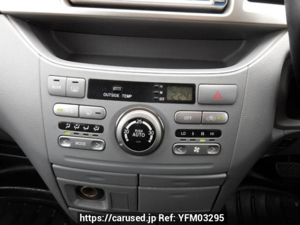 Used 2006 AT toyota voxy AZR60G Image[22]