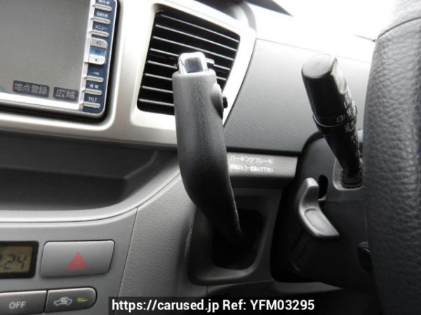 Used 2006 AT toyota voxy AZR60G Image[23]