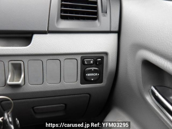 Used 2006 AT toyota voxy AZR60G Image[26]