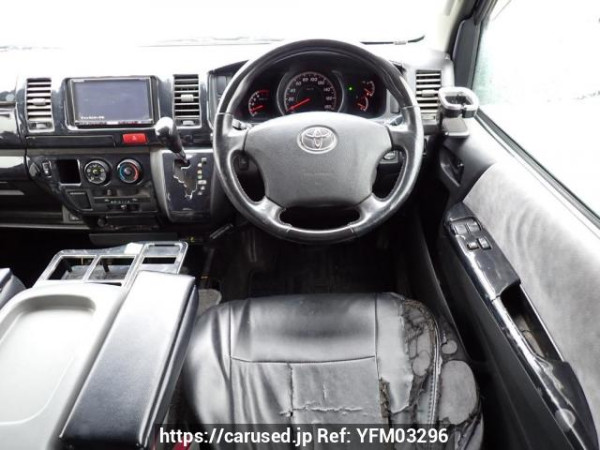 Used 2005 AT toyota regiusace-van KDH200V Image[20]