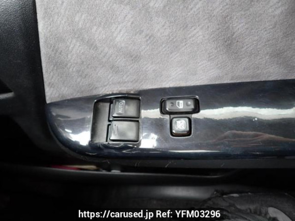 Used 2005 AT toyota regiusace-van KDH200V Image[28]