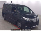 Toyota Noah ZRR80W