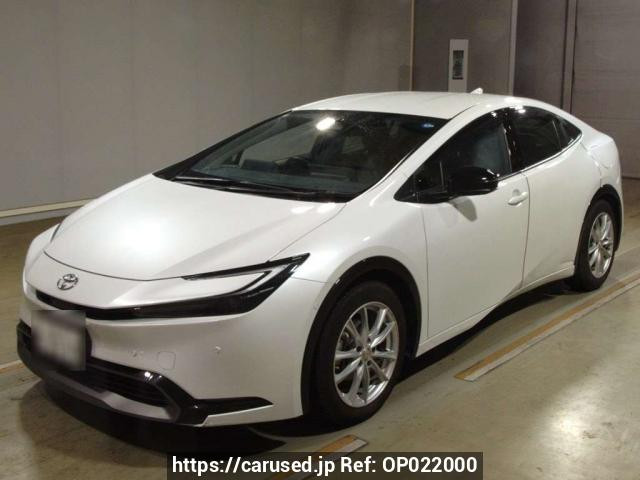 2024 Toyota Prius MXWH60