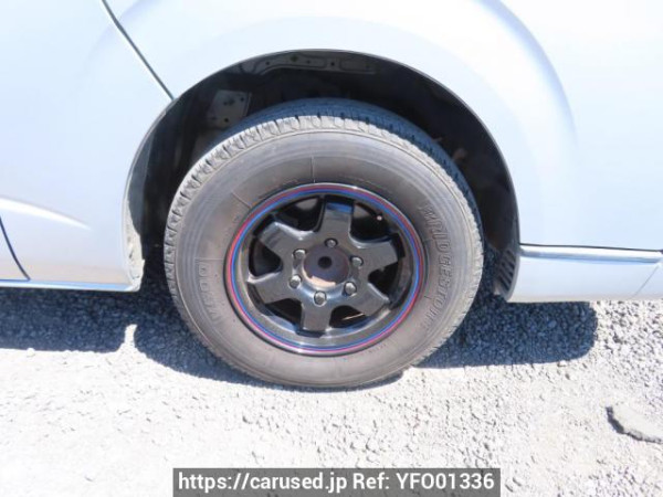 Used 2005 AT toyota regiusace-van KDH200V Image[32]
