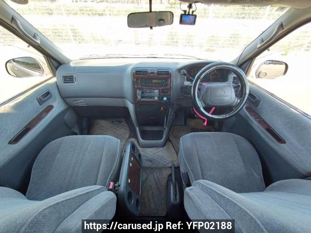 Buy Used 1996 Toyota Granvia RCH11W (YFP02188) - Carused.jp