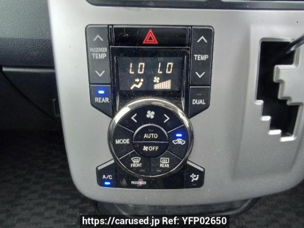 Used 2010 AT toyota noah ZRR75W Image[21]