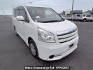 Toyota Noah ZRR75G