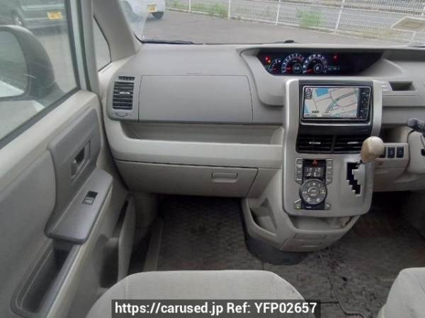 Used 2009 AT toyota noah ZRR75G Image[19]