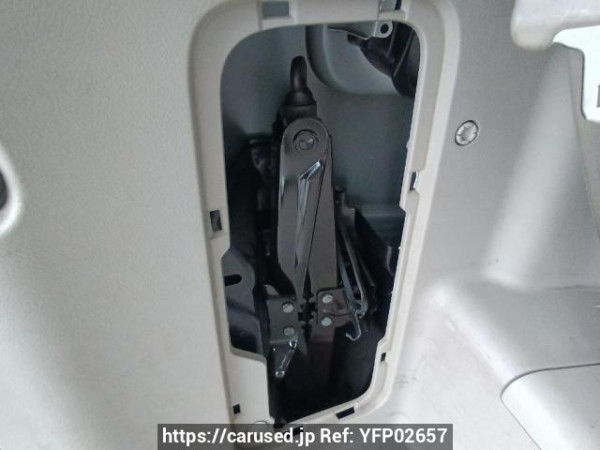 Used 2009 AT toyota noah ZRR75G Image[43]