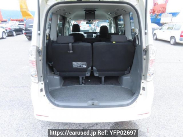 Used 2009 AT toyota voxy ZRR70W Image[8]