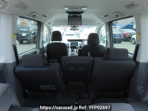 Used 2009 AT toyota voxy ZRR70W Image[9]