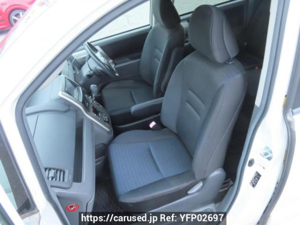 Used 2009 AT toyota voxy ZRR70W Image[16]