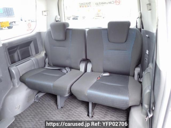Used 2009 AT toyota voxy ZRR70W Image[17]