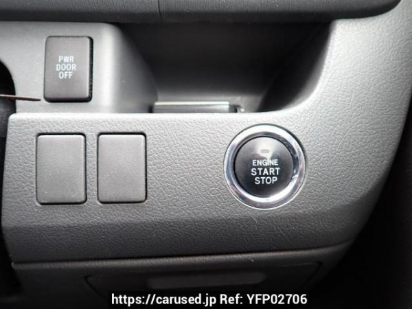 Used 2009 AT toyota voxy ZRR70W Image[25]