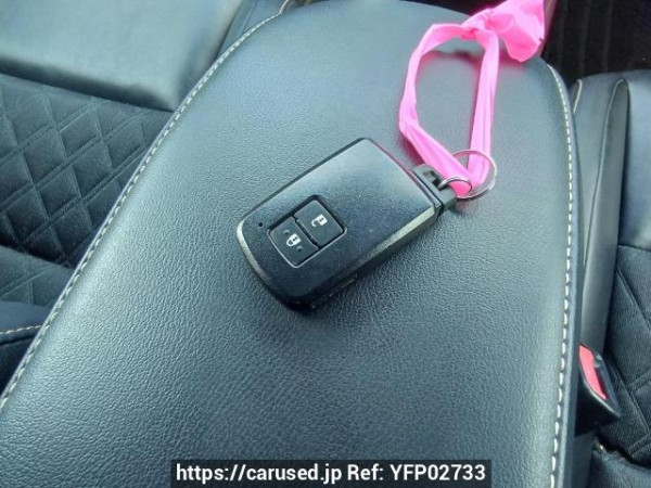 Used 2014 AT toyota harrier ZSU60W Image[27]