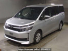 Toyota Voxy ZRR80G