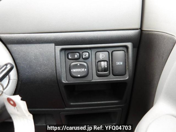 Used 2005 AT toyota sienta NCP81G Image[27]