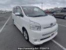 Toyota Voxy ZRR70W