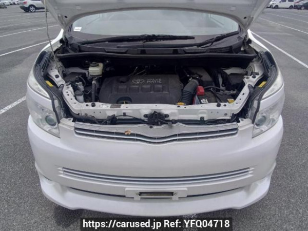 Used 2009 AT toyota voxy ZRR70W Image[9]