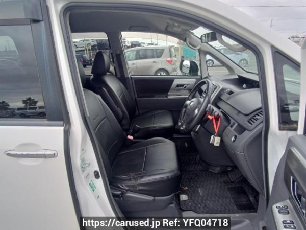 Used 2009 AT toyota voxy ZRR70W Image[12]