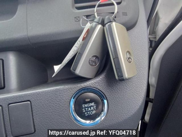 Used 2009 AT toyota voxy ZRR70W Image[25]
