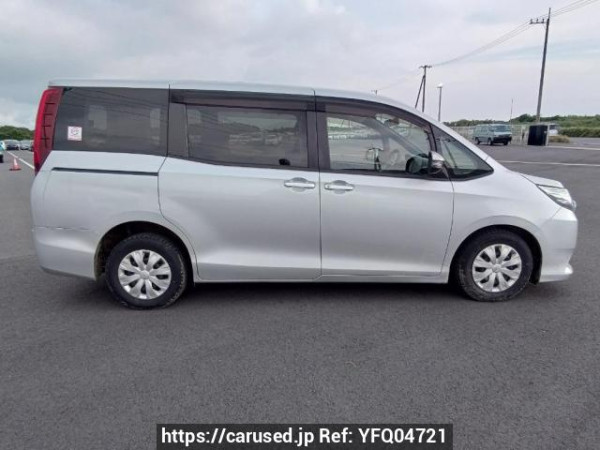 Used 2015 AT toyota noah ZRR85G Image[7]