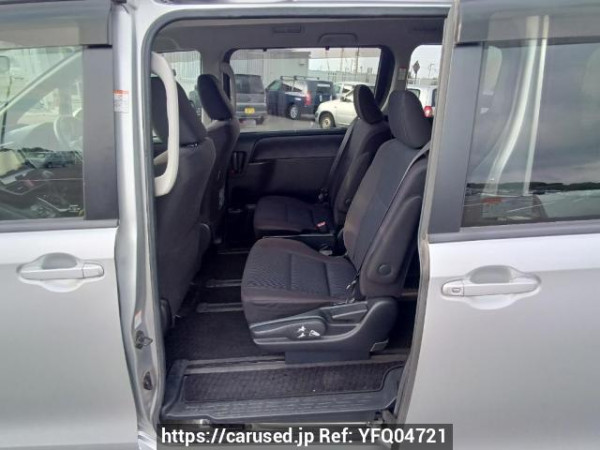 Used 2015 AT toyota noah ZRR85G Image[16]