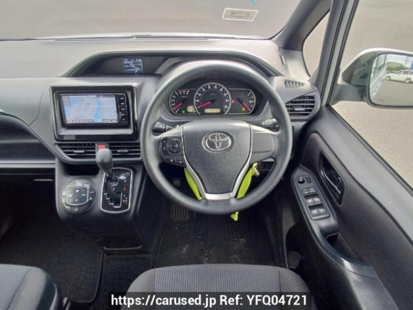 Used 2015 AT toyota noah ZRR85G Image[21]