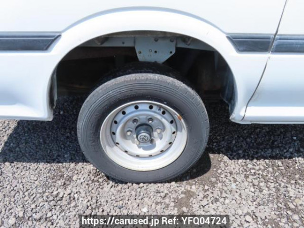 Used 2003 AT toyota regiusace-van TRH102V Image[26]