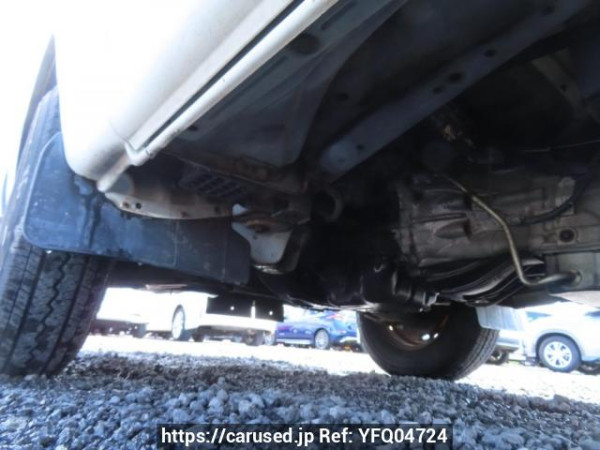 Used 2003 AT toyota regiusace-van TRH102V Image[30]