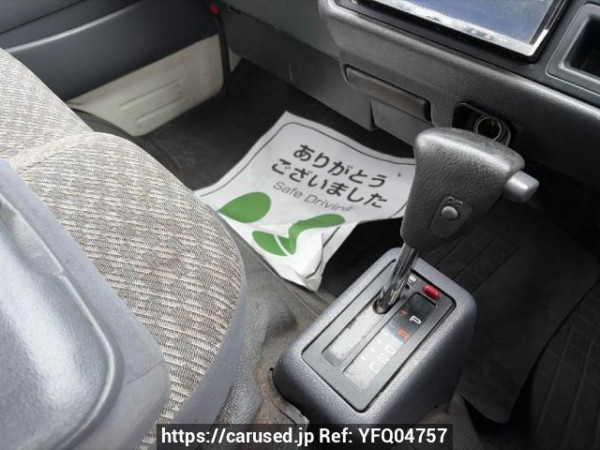 Used 2004 AT toyota regiusace-van TRH112V Image[11]
