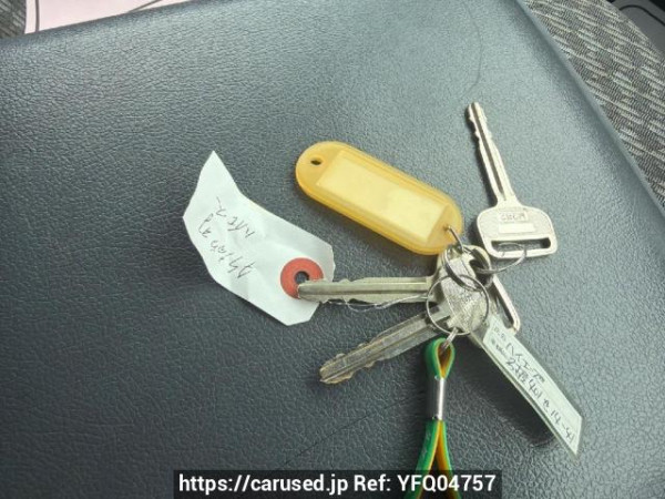 Used 2004 AT toyota regiusace-van TRH112V Image[29]