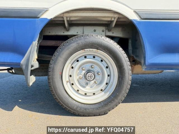Used 2004 AT toyota regiusace-van TRH112V Image[30]
