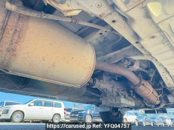 Used 2004 AT toyota regiusace-van TRH112V Image[38]