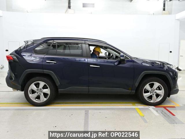 Buy Used 2021 Toyota RAV4 AXAH54 (OP022546) - Carused.jp